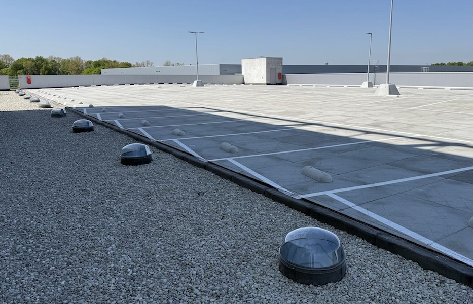 Powerdaylight daglichtbuizen voor industriële site in Duffel